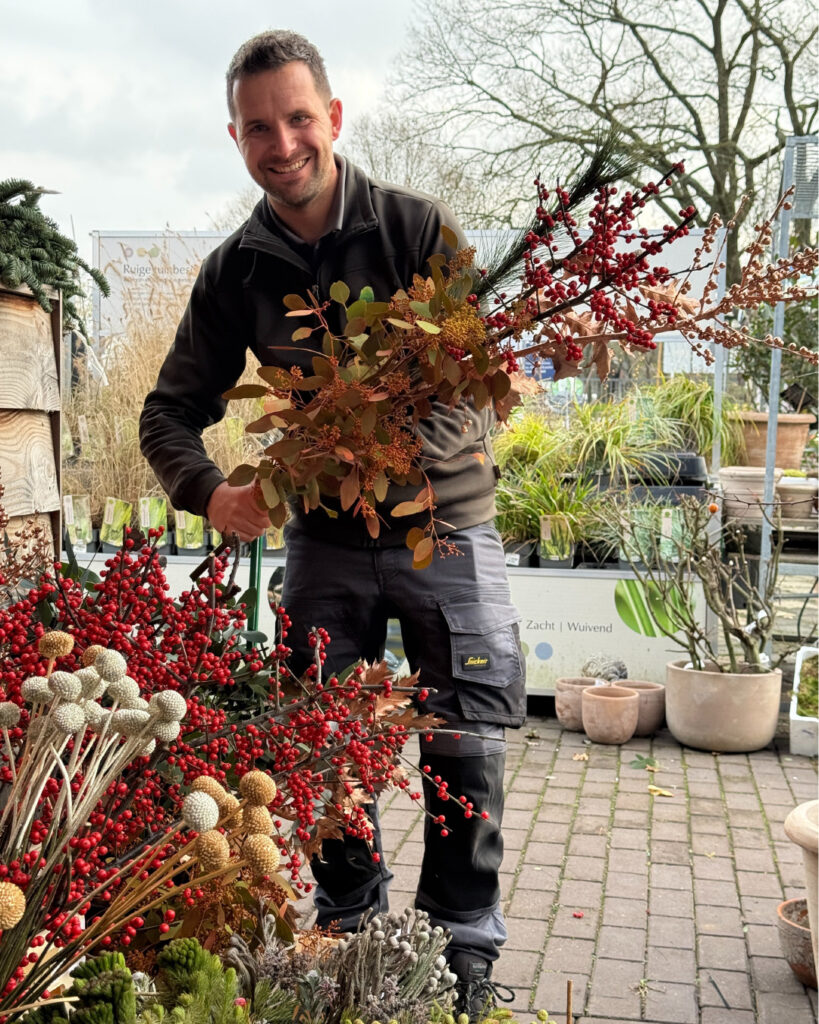 Kerststukjes en kerstgroen Tuincentrum REMY | Kerstdecoratie